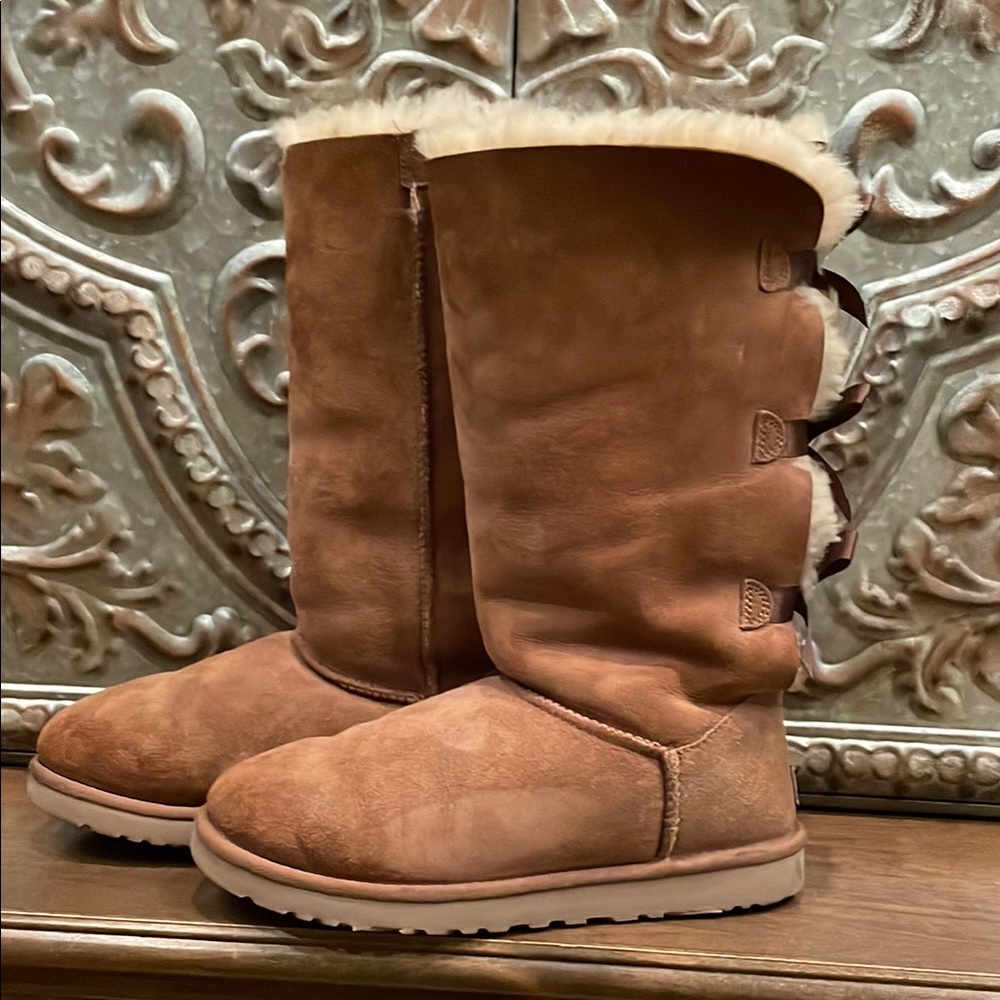 UGG Tan Boots with Shearling and Ribbon Accents